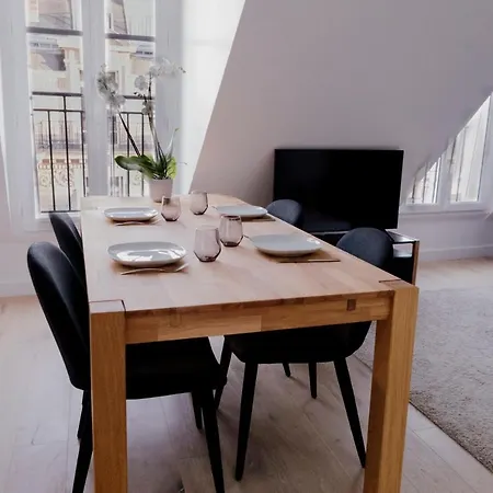 Apartament Luxury Elysees Paryż