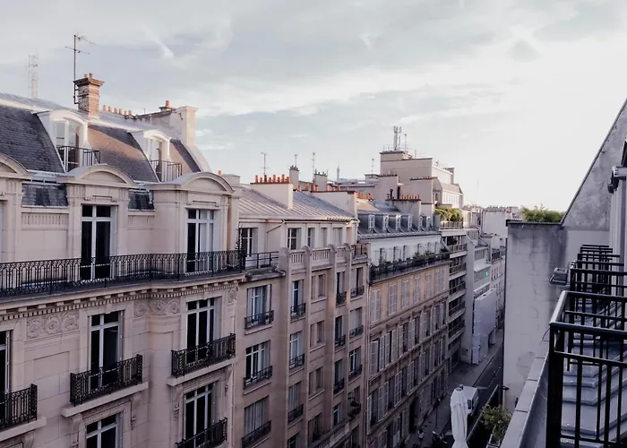 Luxury Elysees *
